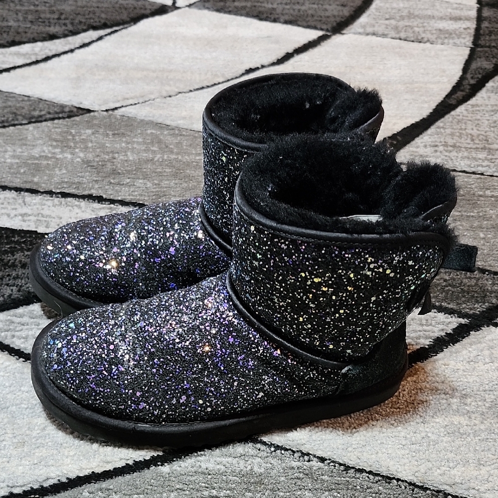 UGG CLASSIC MINI BOW COSMOS GLITTERY BLACK SUEDE SHEEPSKIN ANKLE BOOT